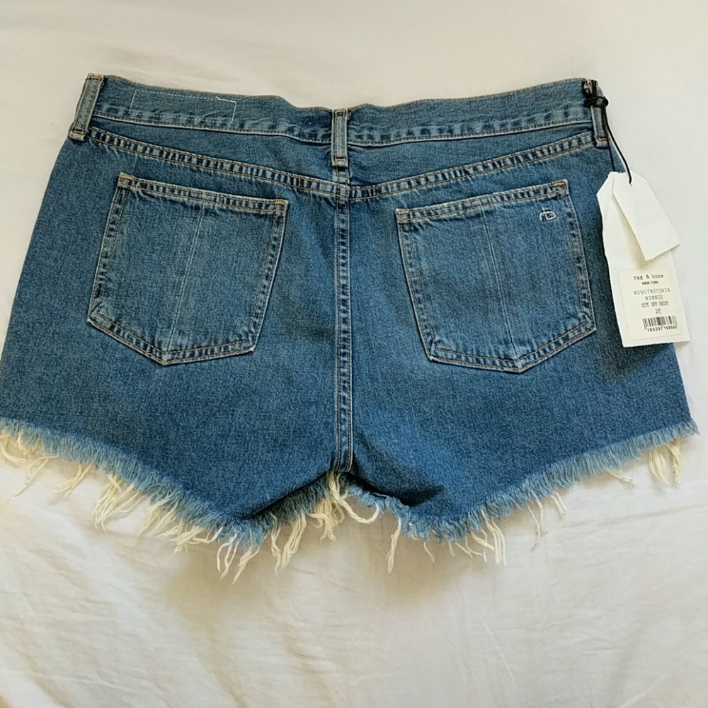 Rag & Bone Cutoff Jean Denim Shorts in Winnie - Picture 6 of 8